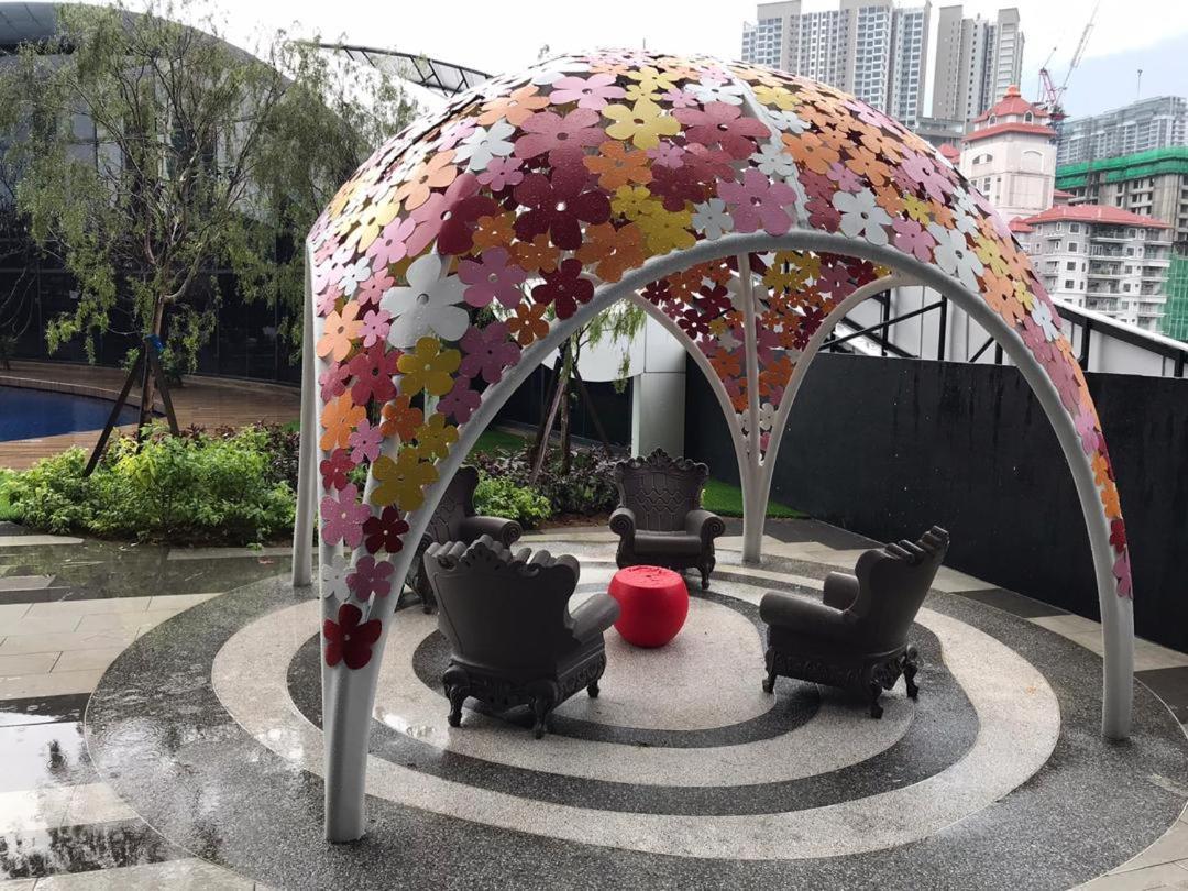 Arte Mont Kiara Host By Host Corner Suites กัวลาลัมเปอร์ ภายนอก รูปภาพ